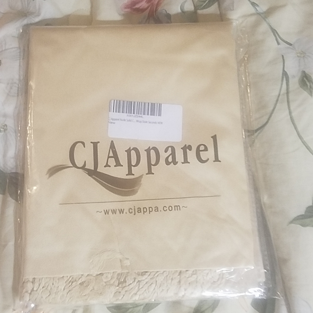 Wrap stole